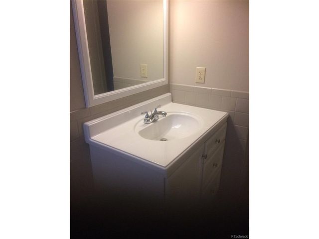 2915 S Lincoln St, Englewood, CO 80113