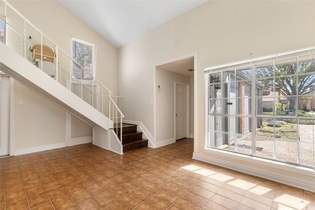 5902 Arncliffe Drive, Houston, TX 77088