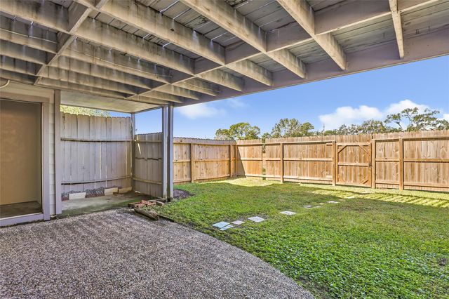 5902 Arncliffe Drive, Houston, TX 77088