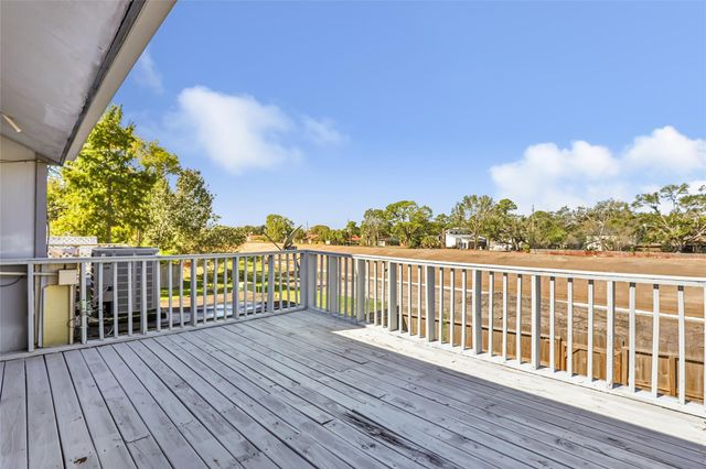 5902 Arncliffe Drive, Houston, TX 77088