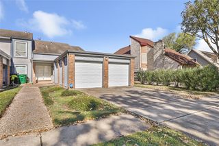 5902 Arncliffe Drive, Houston, TX 77088