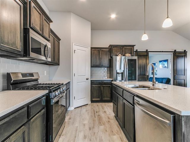 10477 Turtle Back Drive, Midwest City, OK 73130