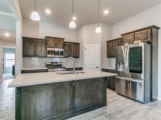 10477 Turtle Back Drive, Midwest City, OK 73130