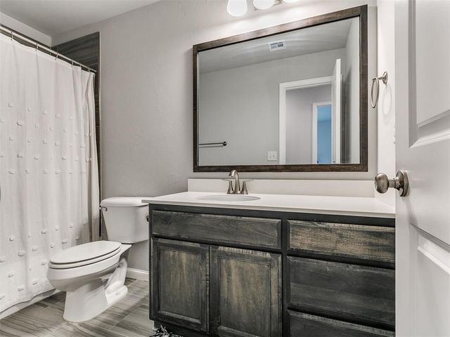 10477 Turtle Back Drive, Midwest City, OK 73130