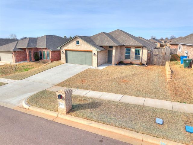 10477 Turtle Back Drive, Midwest City, OK 73130