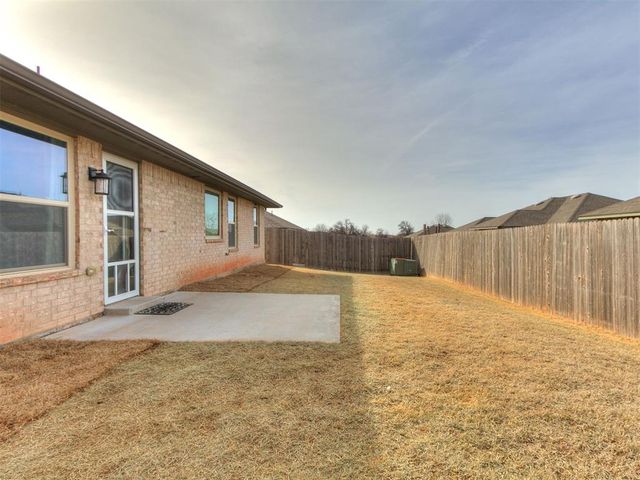 10477 Turtle Back Drive, Midwest City, OK 73130
