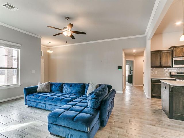 10477 Turtle Back Drive, Midwest City, OK 73130