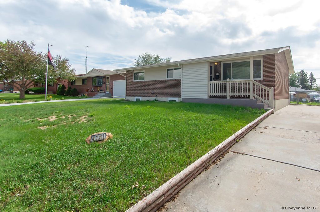 4761 GREYBULL AVE, Cheyenne, WY 82001