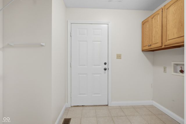 4321 W Summerhaven Drive, New Palestine, IN 46163