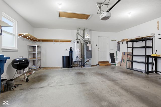 4321 W Summerhaven Drive, New Palestine, IN 46163