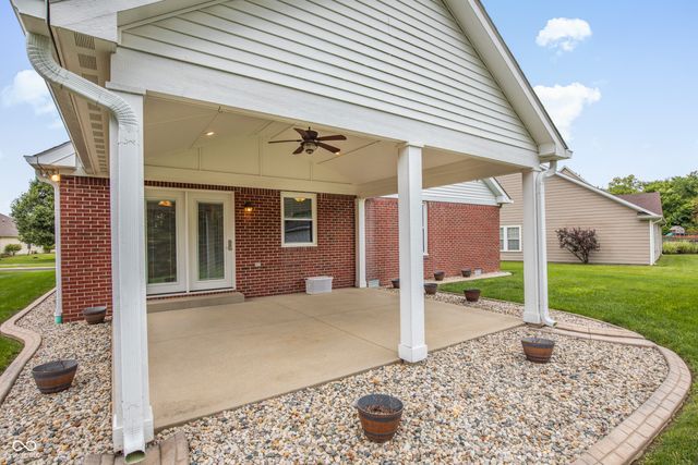 4321 W Summerhaven Drive, New Palestine, IN 46163