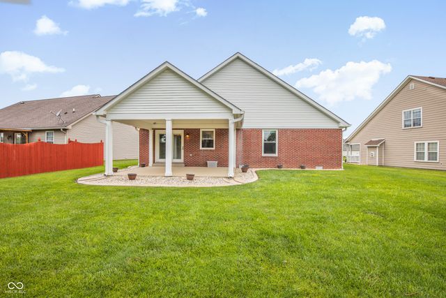 4321 W Summerhaven Drive, New Palestine, IN 46163