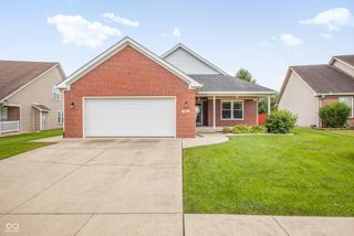 4321 W Summerhaven Drive, New Palestine, IN 46163