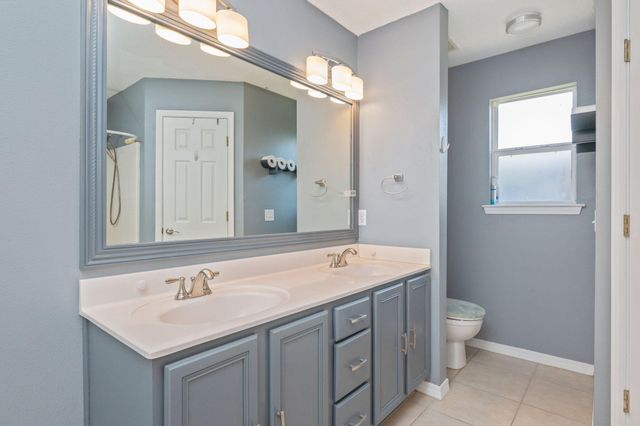 2016 Reserve Boulevard, Gulf Breeze, FL 32563