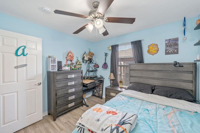2016 Reserve Boulevard, Gulf Breeze, FL 32563