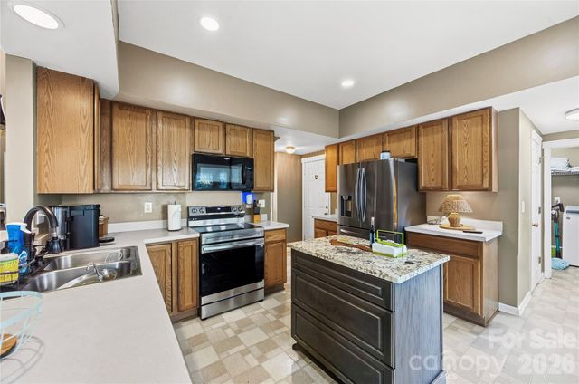 7541 Sparkleberry Drive, Indian Trail, NC 28079