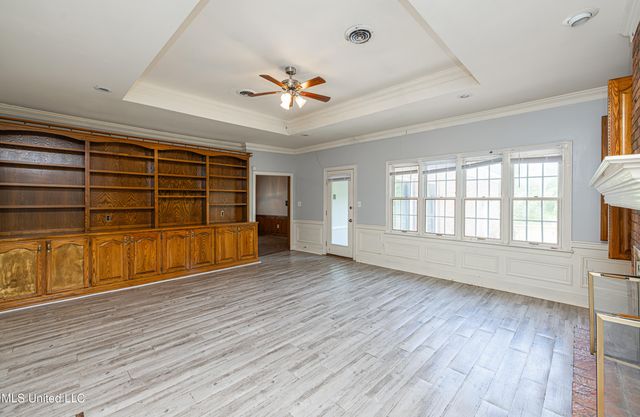 100 Rolling Meadows Drive, Jackson, MS 39211