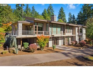 32047 Ne CORRAL CREEK Rd, Newberg, OR 97132