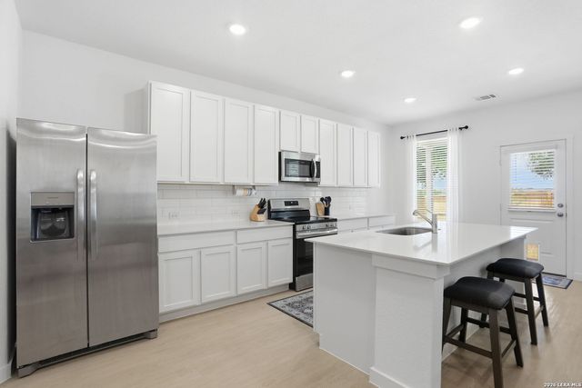 1712 PAHMEYER PATH, New Braunfels, TX 78130
