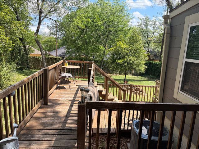 1220 Woodlawn Avenue, Dallas, TX 75208