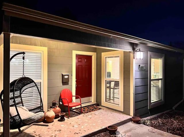 1220 Woodlawn Avenue, Dallas, TX 75208