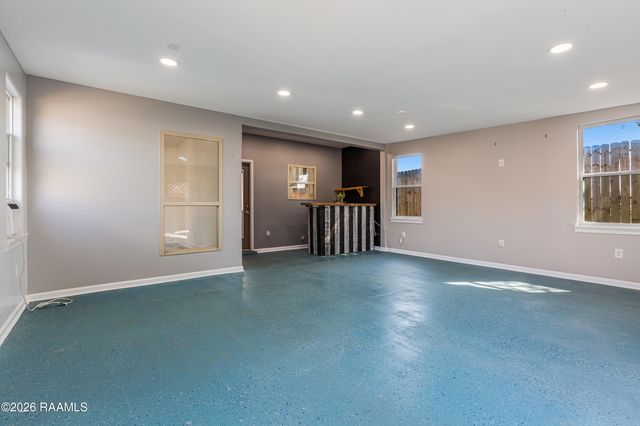 208 Picasso Drive, Rayne, LA 70578