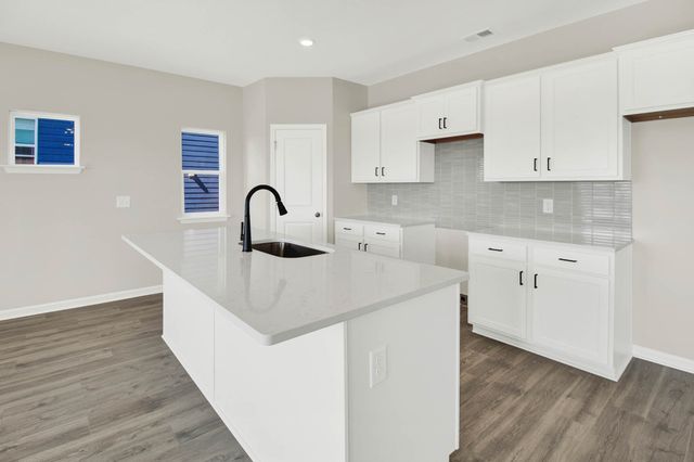 6141 Saxlingham Pl, Smyrna, TN 37167