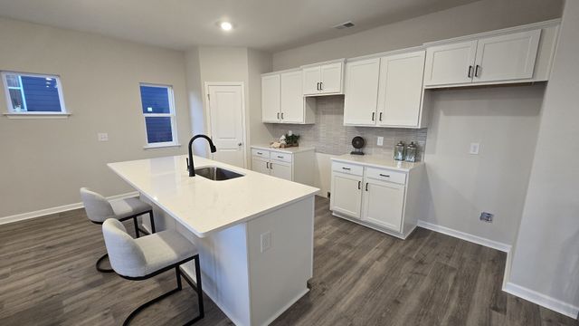 6141 Saxlingham Pl, Smyrna, TN 37167