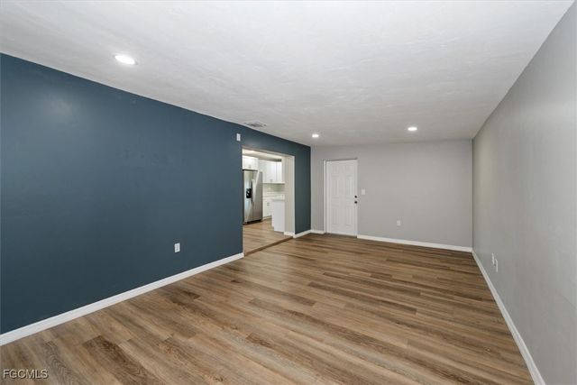 41 Victoria DR, North Fort Myers, FL 33917