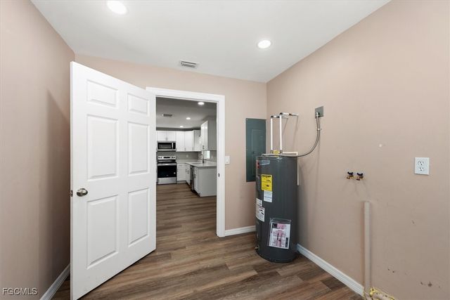 41 Victoria DR, North Fort Myers, FL 33917