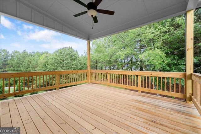 4538 Meadowland Way, Flowery Branch, GA 30542