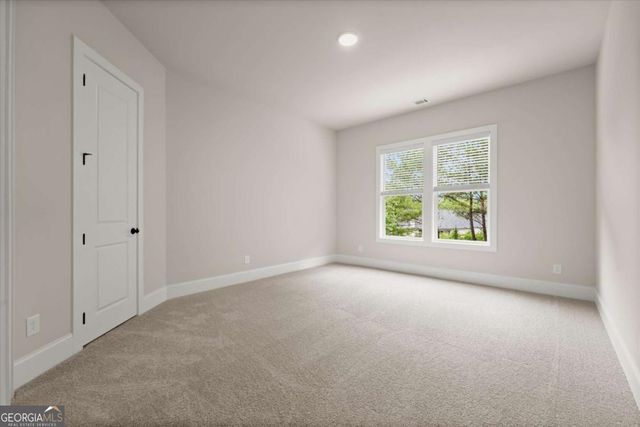 4538 Meadowland Way, Flowery Branch, GA 30542