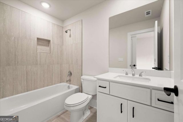 4538 Meadowland Way, Flowery Branch, GA 30542