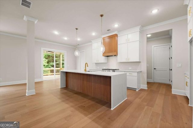 4538 Meadowland Way, Flowery Branch, GA 30542