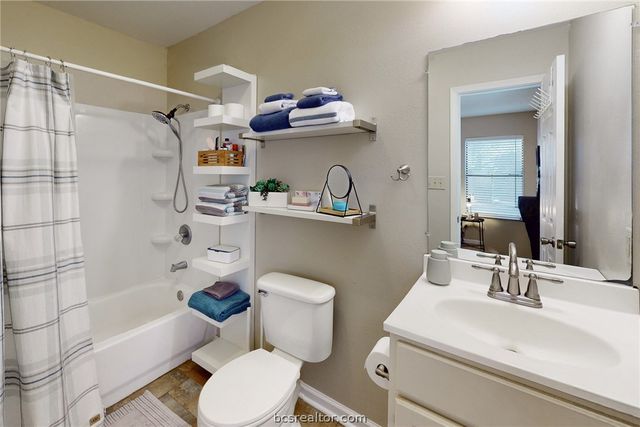 2304 Truman Street, Bryan, TX 77801