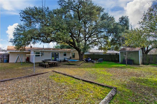 2304 Truman Street, Bryan, TX 77801