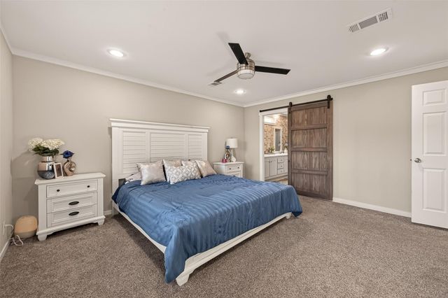 63 Road 5012, Cleveland, TX 77327