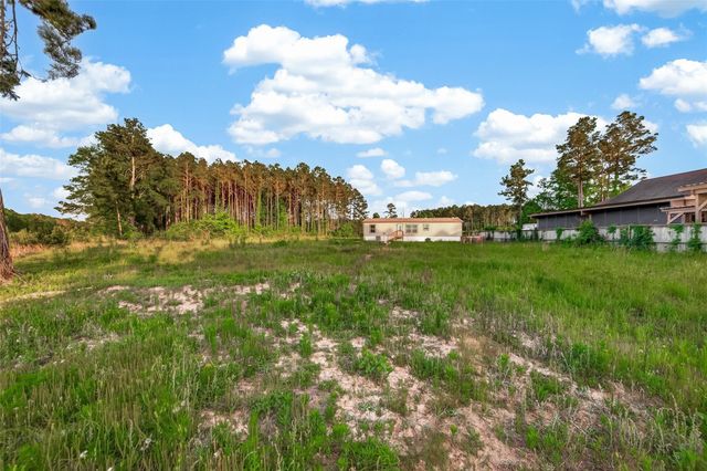 63 Road 5012, Cleveland, TX 77327