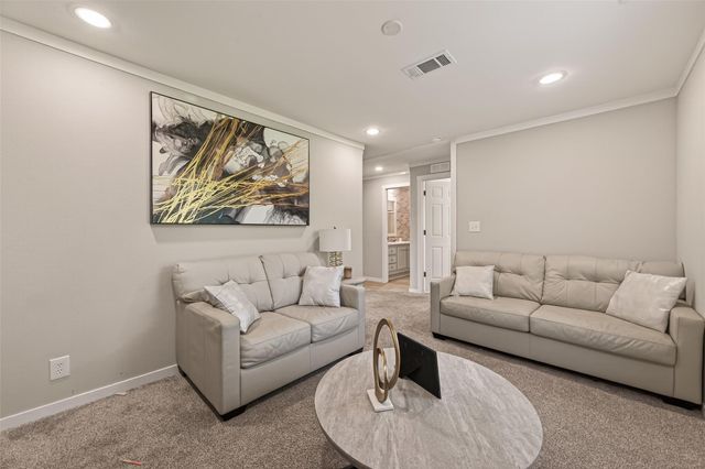 63 Road 5012, Cleveland, TX 77327