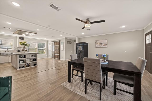 63 Road 5012, Cleveland, TX 77327