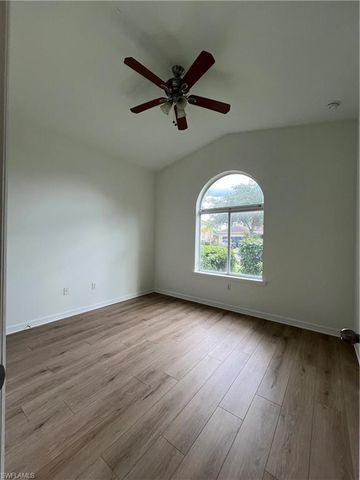 1560 Birdie DR, Naples, FL 34120