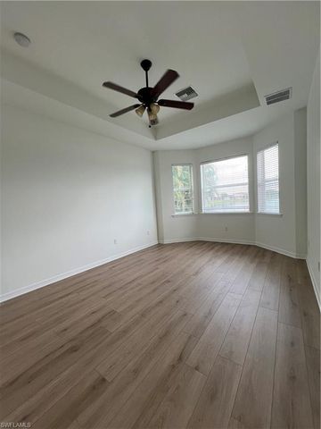 1560 Birdie DR, Naples, FL 34120