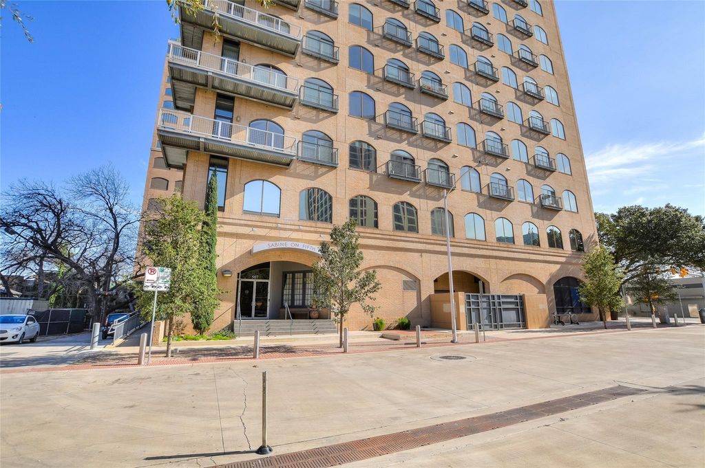 507 Sabine ST 709, Austin, TX 78701