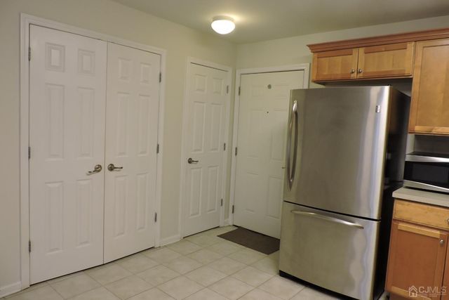 81 Liddle Avenue, Edison, NJ 08837