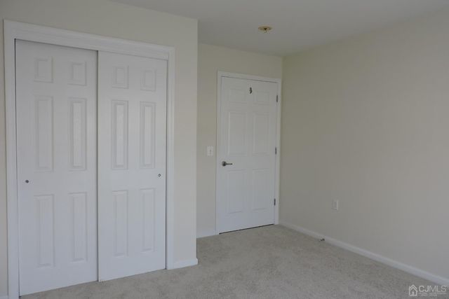 81 Liddle Avenue, Edison, NJ 08837