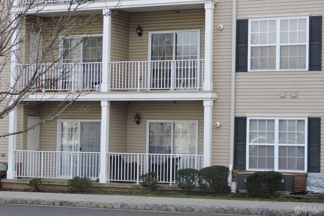 81 Liddle Avenue, Edison, NJ 08837