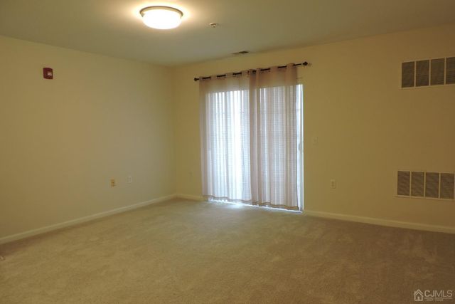 81 Liddle Avenue, Edison, NJ 08837