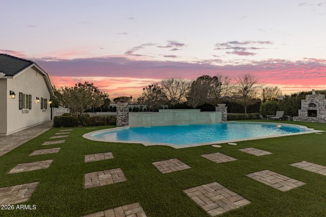 2035 E HAVEN Circle S, Gilbert, AZ 85298