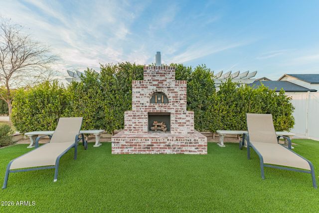 2035 E HAVEN Circle S, Gilbert, AZ 85298