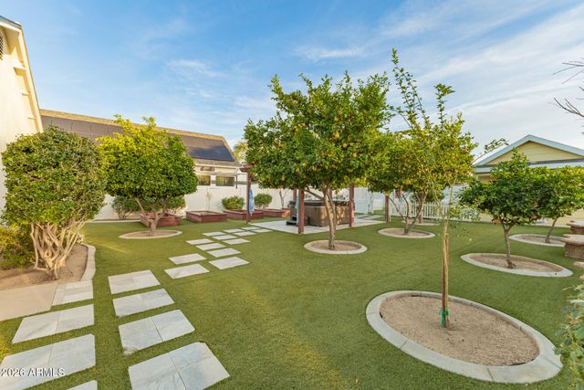 2035 E HAVEN Circle S, Gilbert, AZ 85298